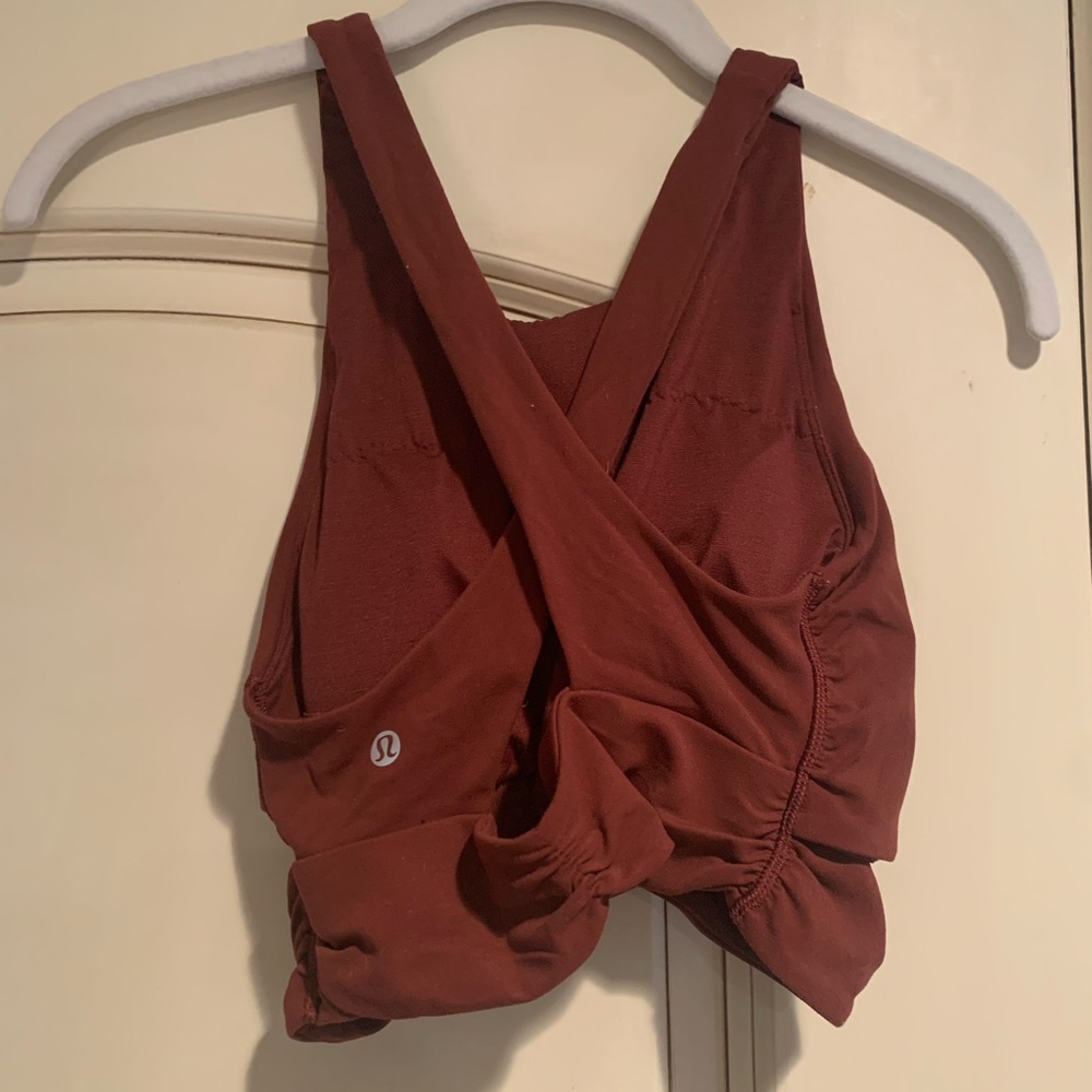 cropped dark red/maroon lululemon top